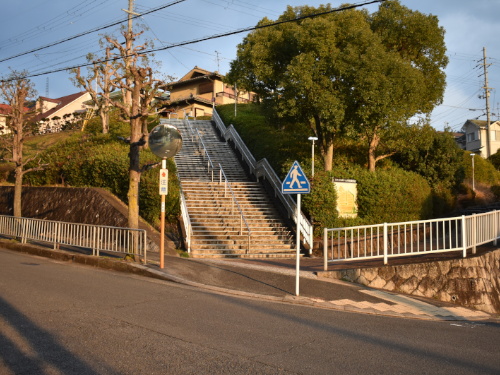 なかよし保育園前交差点