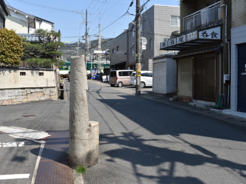 たま木亭お客様駐車場前